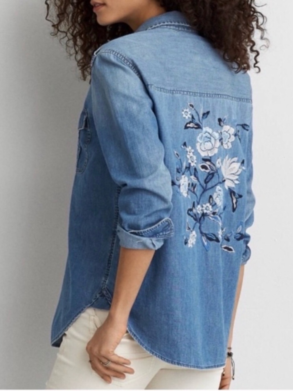 American Eagle Oversized Embroidered Chambray Button-Down Shirt – Size Small